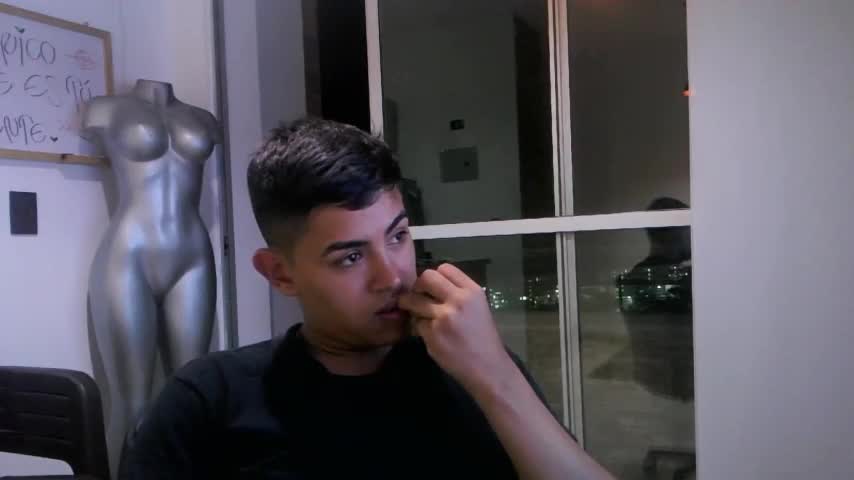 Alejandro's Live Cam