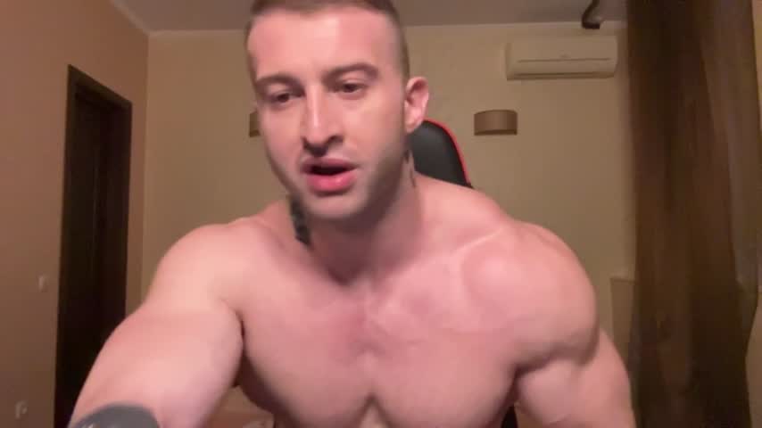 Muscle God's Live Cam