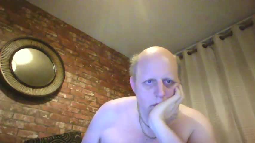 Neil at sous_chef26@hotmail.com if you want to e-mail me get intouch.'s Live Cam
